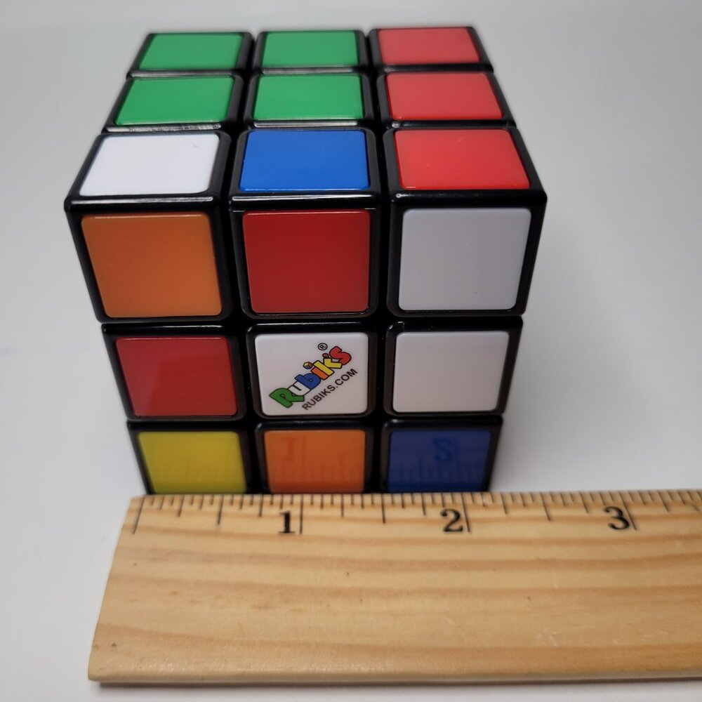 Original Rubik's Cube 3x3 Classic Puzzle Toy Brain Game - Picture 5 of 6
